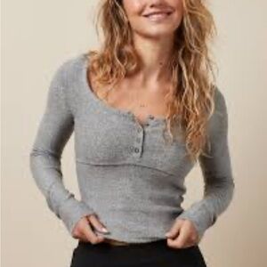 American Eagle Outfitters Heather Gray Henley Sweater Top Size Medium